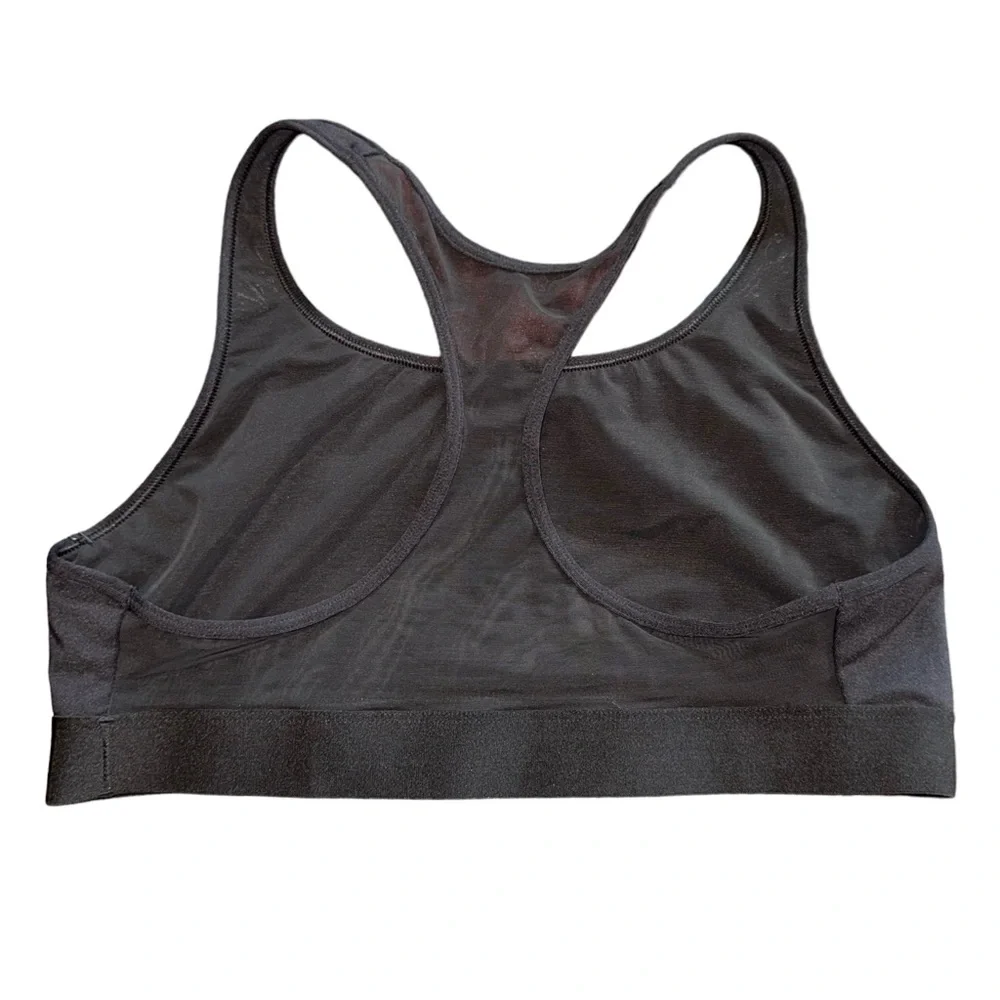 4/$40 Victoria’s Secret Sport Razor Sheer Back Medium Support‎ Black Sports Bra